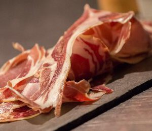 Afbeelding plakjes pata negra ham