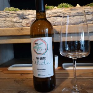 Afbeelding een fles favorite white verdejo witte wijn