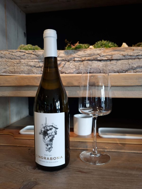 Afbeelding een fles Les Freses L'Harbona blanc sec witte wijn