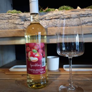 Afbeelding een fles sparkling appelsecco